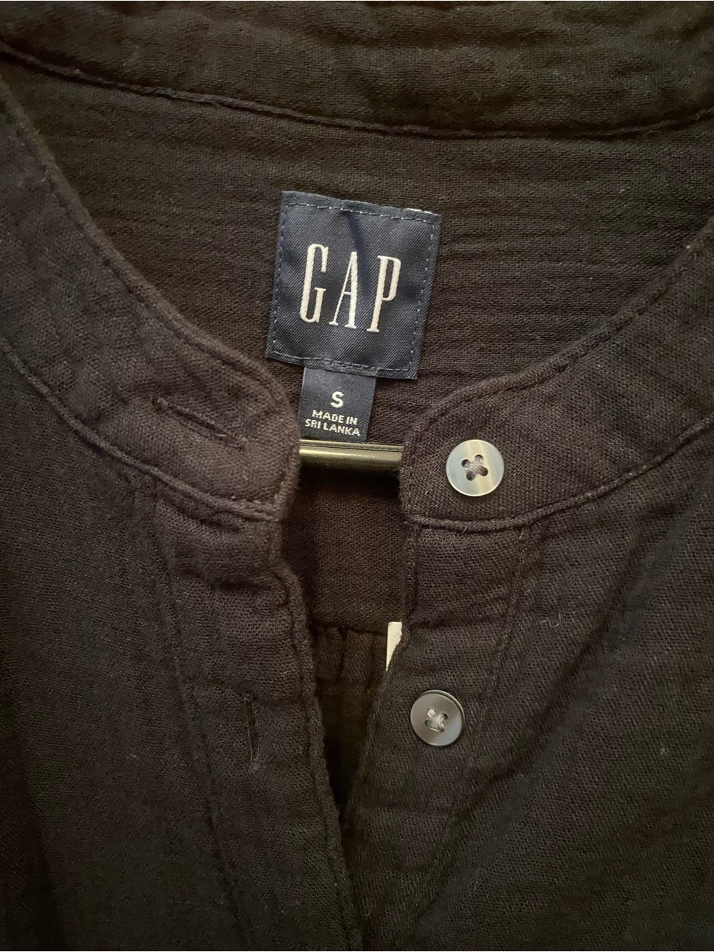 Gap - NEW - Cotton Gauze Oversized Collarless Shirt - Picture 3 of 5